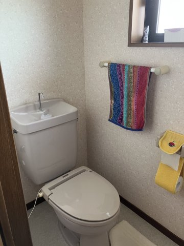 広沢３丁目中古戸建のトイレ|２階トイレ