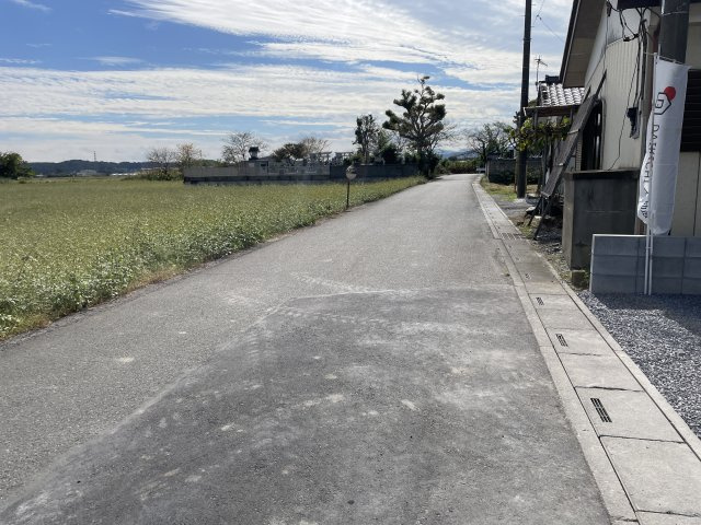【前面道路含む現地写真】 | 美里町小茂田第２　クレイドルガーデン　新築戸建　　全2棟　　２号棟
