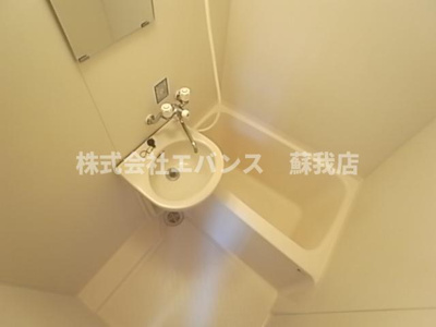 【浴室】 | 亀ヶ岡ロイヤルハイム | 落ち着いた空間のお風呂です