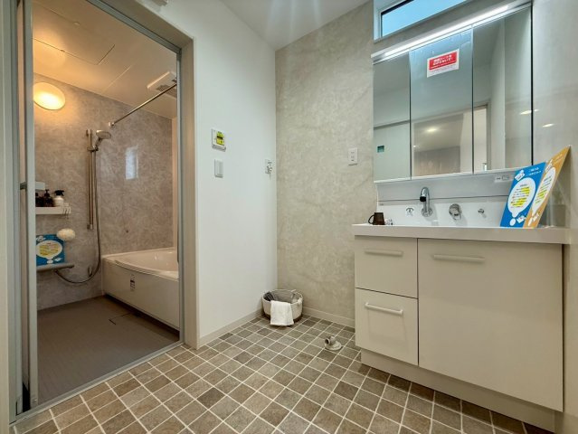 高知市高須3丁目　新築戸建ての洗面所