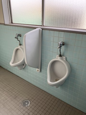 西之島５７－１事務所のトイレ