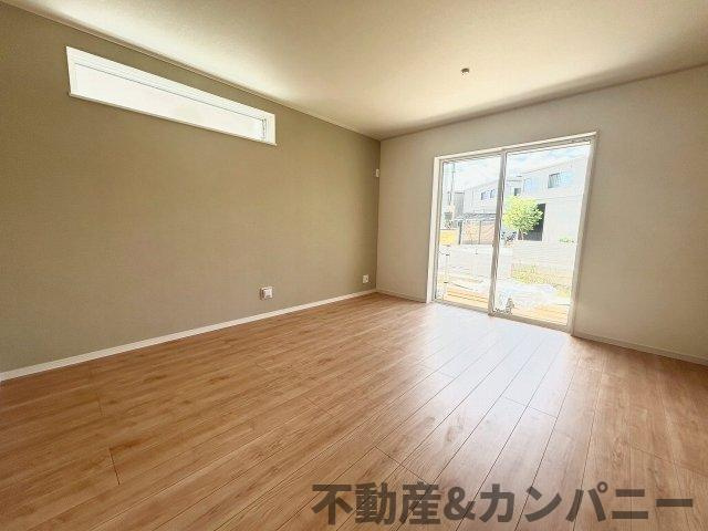 ハートフルタウン北黒田　伊予郡松前町北黒田新築分譲住宅1号棟(全2棟)　の洋室|コンパクトで使いやすい洋室です