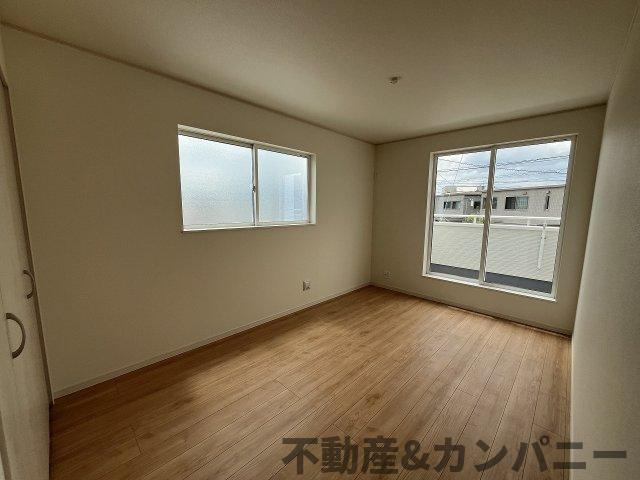 ハートフルタウン北黒田　伊予郡松前町北黒田新築分譲住宅1号棟(全2棟)　の洋室|使い勝手のいい洋室です