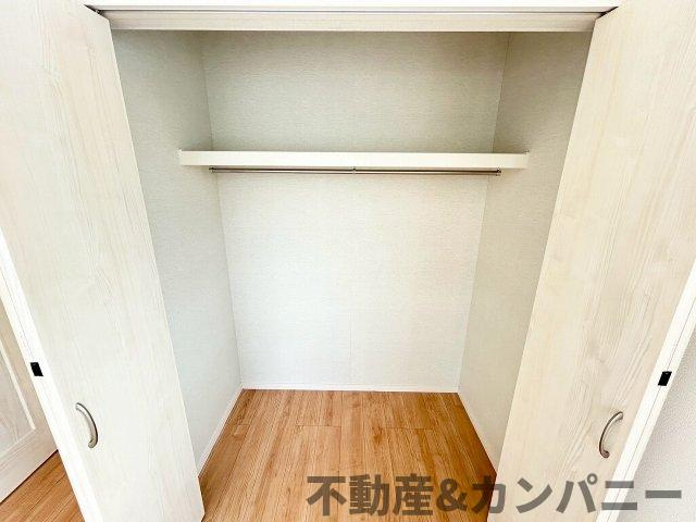 ハートフルタウン北黒田　伊予郡松前町北黒田新築分譲住宅1号棟(全2棟)　の収納|収納豊富です