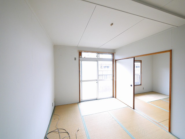 サンハイツ富雄B棟の和室