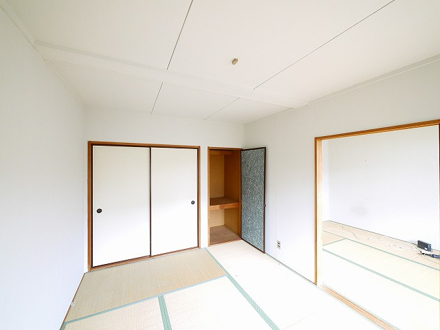 サンハイツ富雄B棟の和室