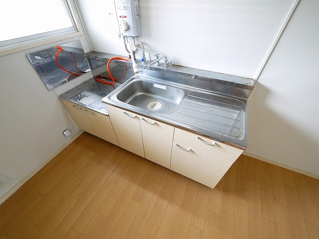 サンハイツ富雄B棟のキッチン