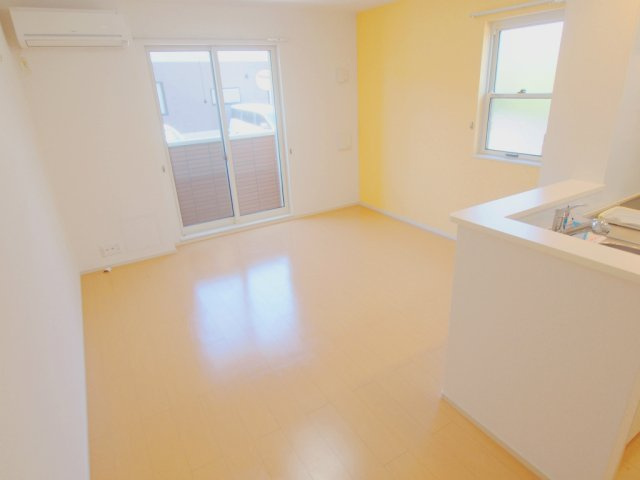 ホクラ・ウバイBの居間・リビング