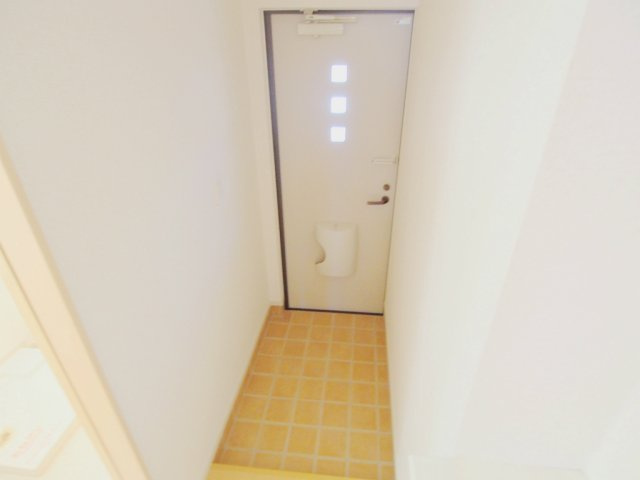 ホクラ・ウバイBの玄関