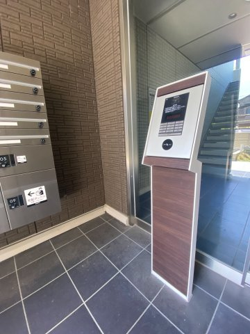 サンジェルマン市岡のエントランス