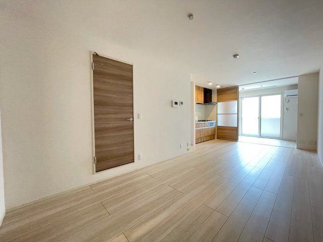 サンジェルマン市岡の洋室