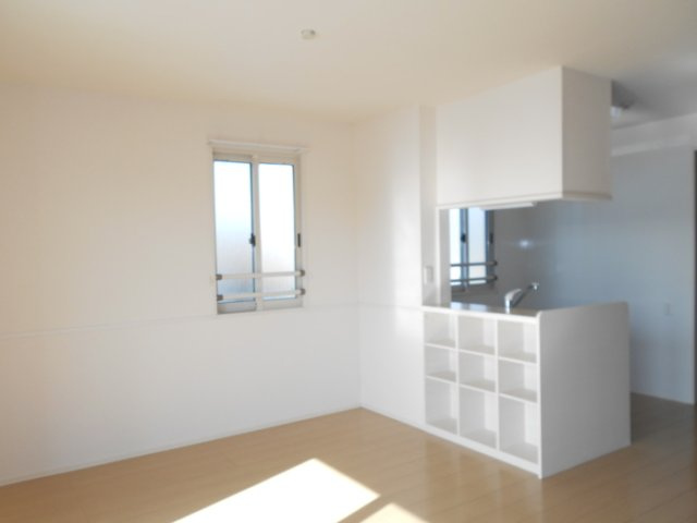 リヴェールガーデンの居間・リビング