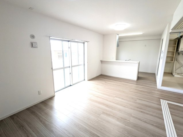 プランドール結の居間・リビング