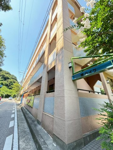 司ハイツの外観