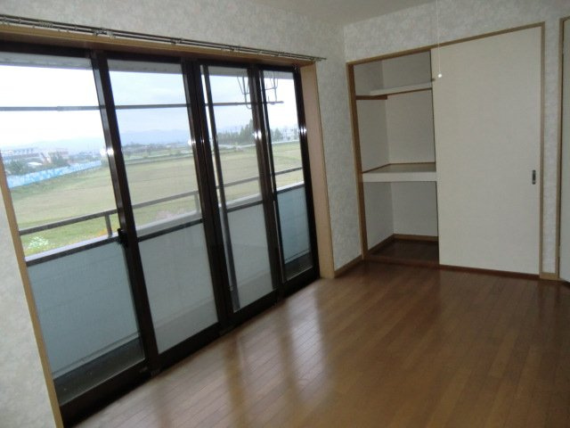 第5コーポヴィラの居間・リビング