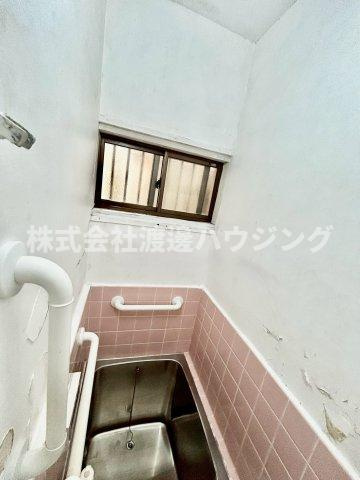 上神田２丁目テラスハウスのその他|浴室にも窓ございます