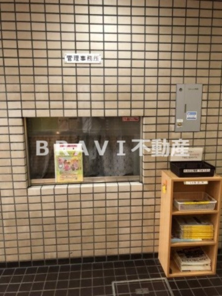 エルデ大手前　BRAVI不動産のロビー|【エルデ大手前】落ち着いたロビーです