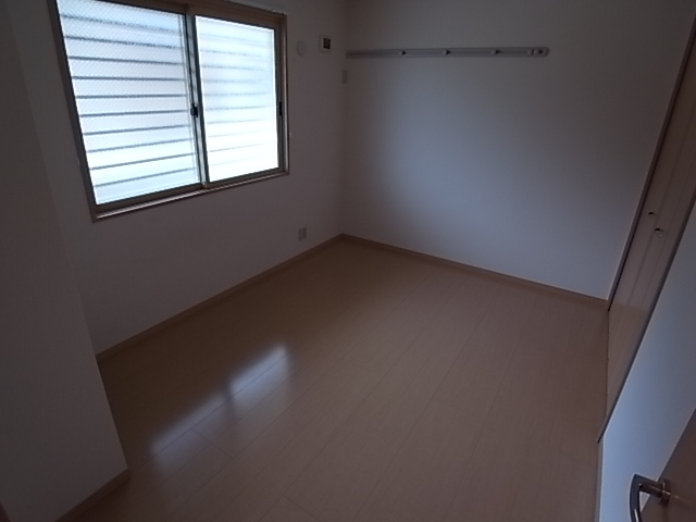 神戸市北区山田町下谷上字芝のアパート