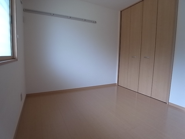 神戸市北区山田町下谷上字芝のアパート