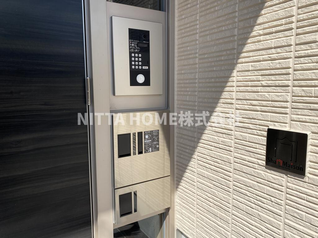 シャーメゾン　カーサ　デ　花音のエントランス|オートロック付きの安心設備☆