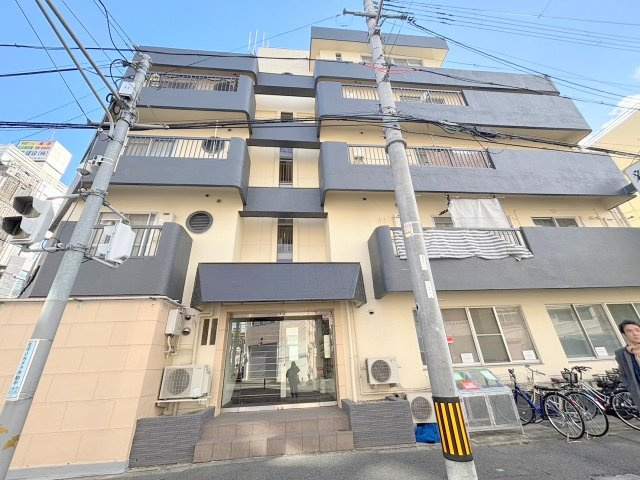 ニューハイツ湊の外観