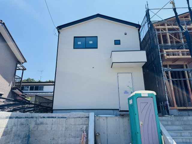 八王子市　元八王子町　新築一戸建て　６期の外観|～高尾駅徒歩22分　区画整理された分譲地内の新築一戸建て　駐車スペースは2台分～