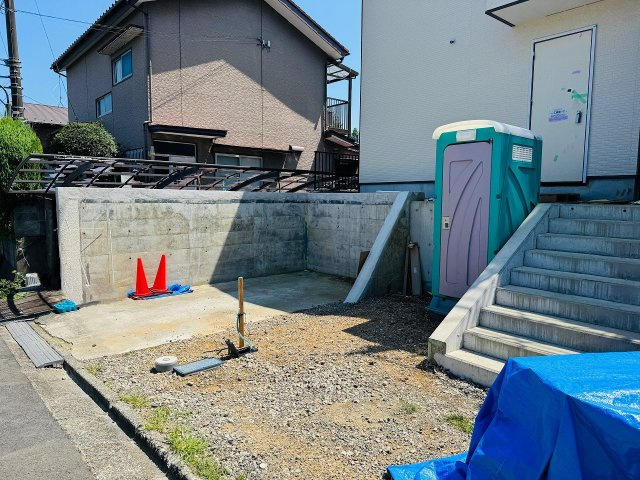 八王子市　元八王子町　新築一戸建て　６期の駐車場|～2台駐車可能なカースペース付き～