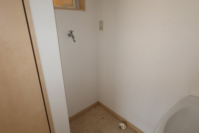 メゾンN B棟の洗面所