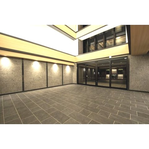 エステムコート新大阪ⅩⅤフロウのロビー