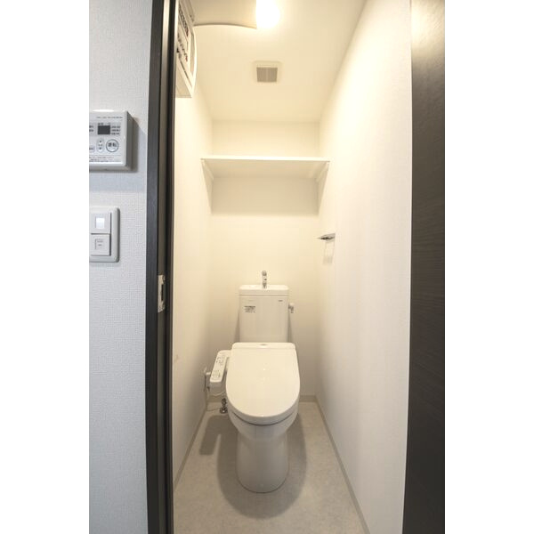 エステムコート新大阪ⅩⅤフロウのトイレ