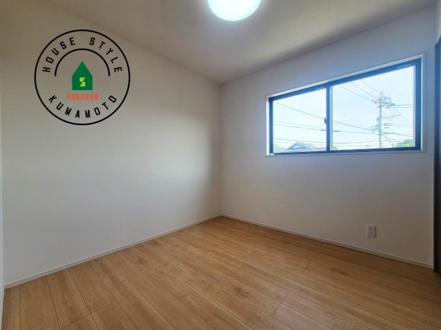 宇土市境目町第1-5棟（3号棟）の子供部屋|穏やかな光が差し込む室内には、穏やかな時間が流れます。