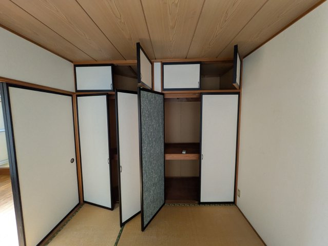 第8野本ビルの収納