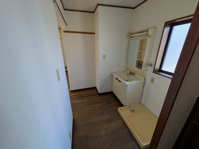 第8野本ビルの内装