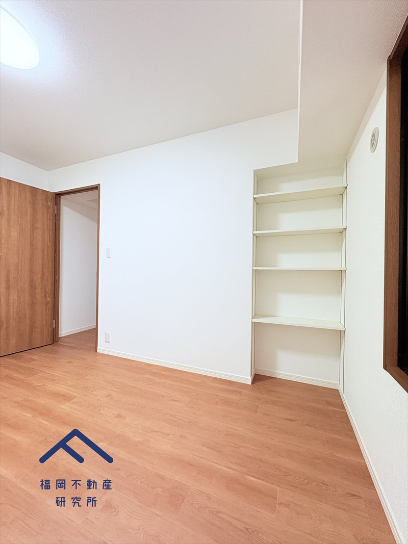 エバーライフ春日公園の洋室