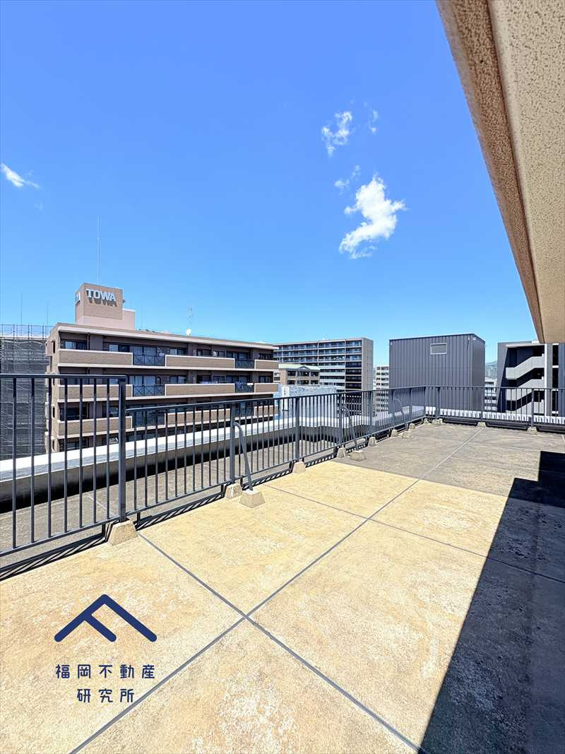 エバーライフ春日公園のバルコニー