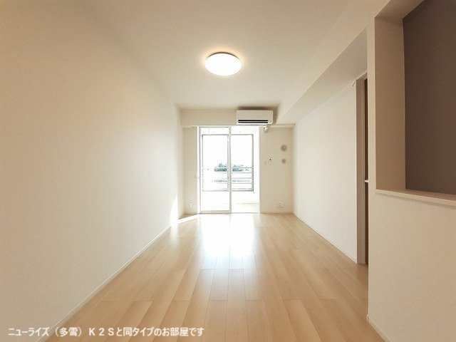 グローティール　Ａの居間・リビング