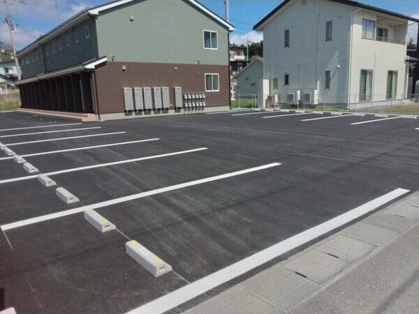 ボヌールテラスの駐車場