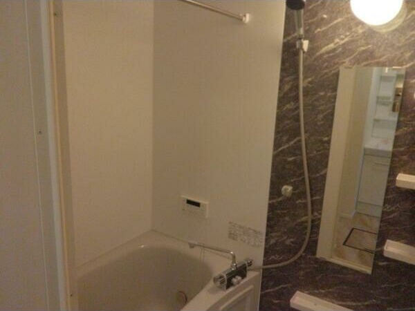 ボヌールテラスの浴室