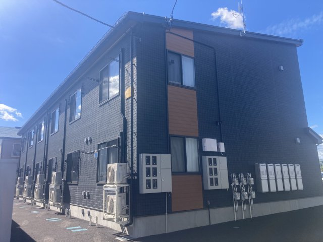 El alivio A棟の外観