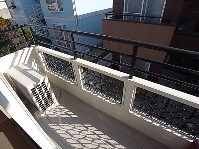 神戸市須磨区東落合３丁目の賃貸マンションのバルコニー