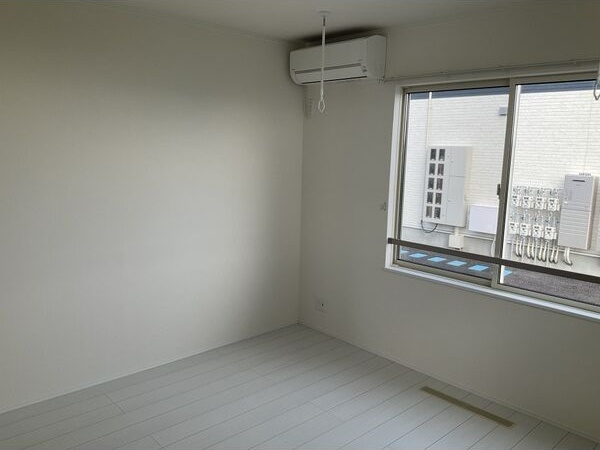 Phoenix(フェニックス)Aの居間・リビング