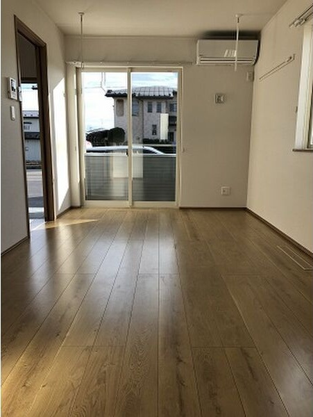 エスペランサIIIの居間・リビング