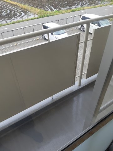 ビレッジハウス広宮沢4号棟のバルコニー