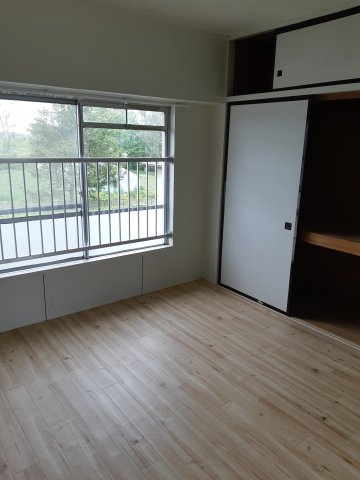 ビレッジハウス広宮沢4号棟の居間・リビング