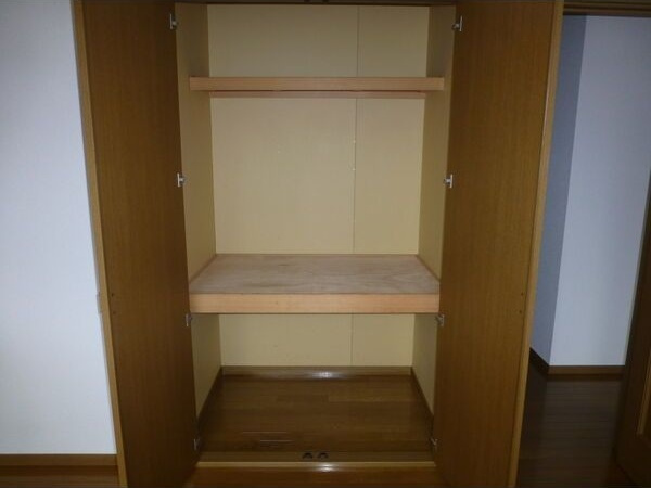 サンパティークD棟の収納