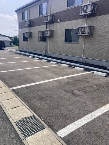 ブルック北上Iの駐車場