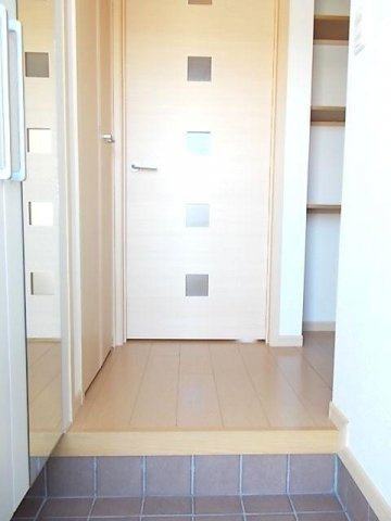 ビッグ　シャトーＡの玄関