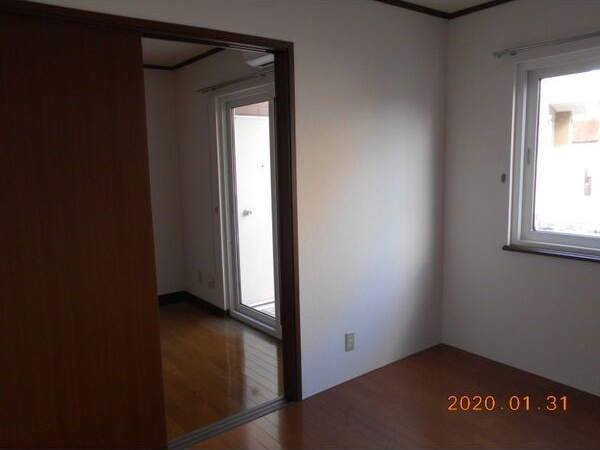 エクセレントの洋室