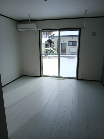 LebeL vierの居間・リビング