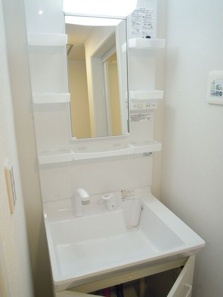 RESI NAGAI(レジながい)Ⅰ、Ⅱの独立洗面台